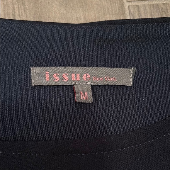 Issue Black Long Sleeve Dress With Cape Size M - Picture 3 of 3